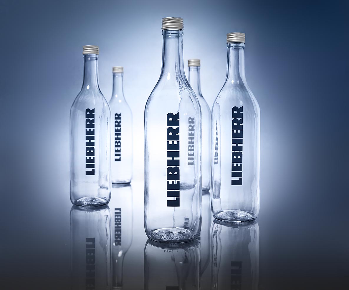 Wasserflasche Liebherr Werbemittel Sachaufnahme Wasserflasche Liebherr Werbemittel Sachaufnahme