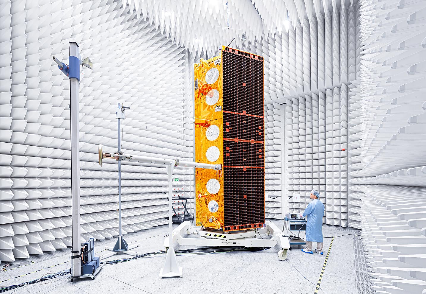 Weltraumsimulation_10 EMV-Testkammer